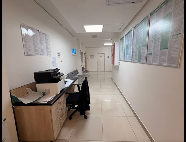 217M² MEDICAL SUITE TO LET IN GLENASHLEY